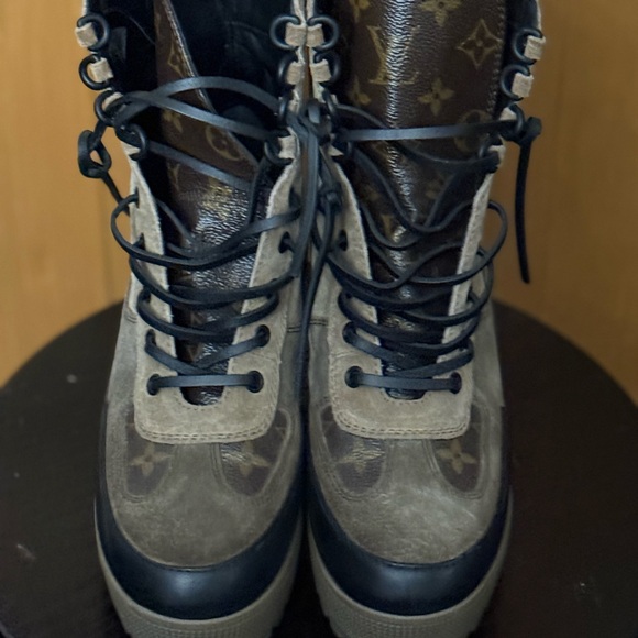 Louis Vuitton Laureate Platform Desert Boot - Picture 2 of 4